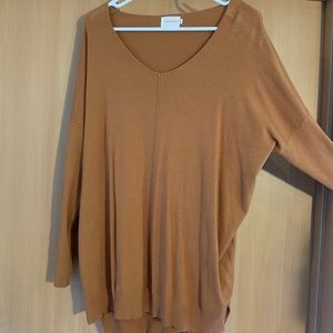 Dreamers v-neck sweater